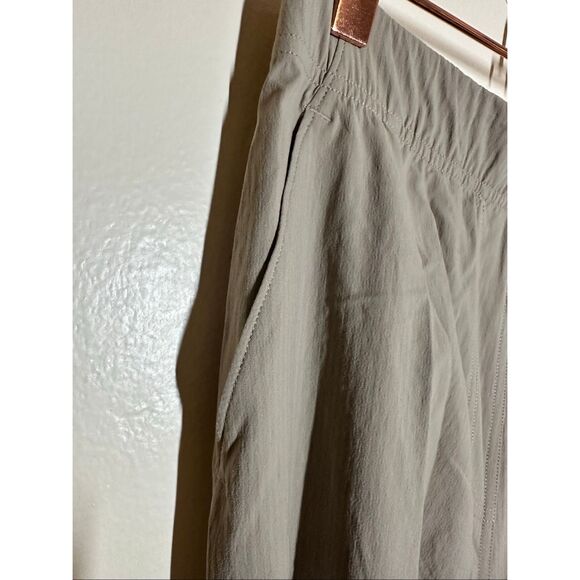 Lululemon Tan Dance Studio Slim Fit HR Flared Pants Size XS New - Picture 10 of 11